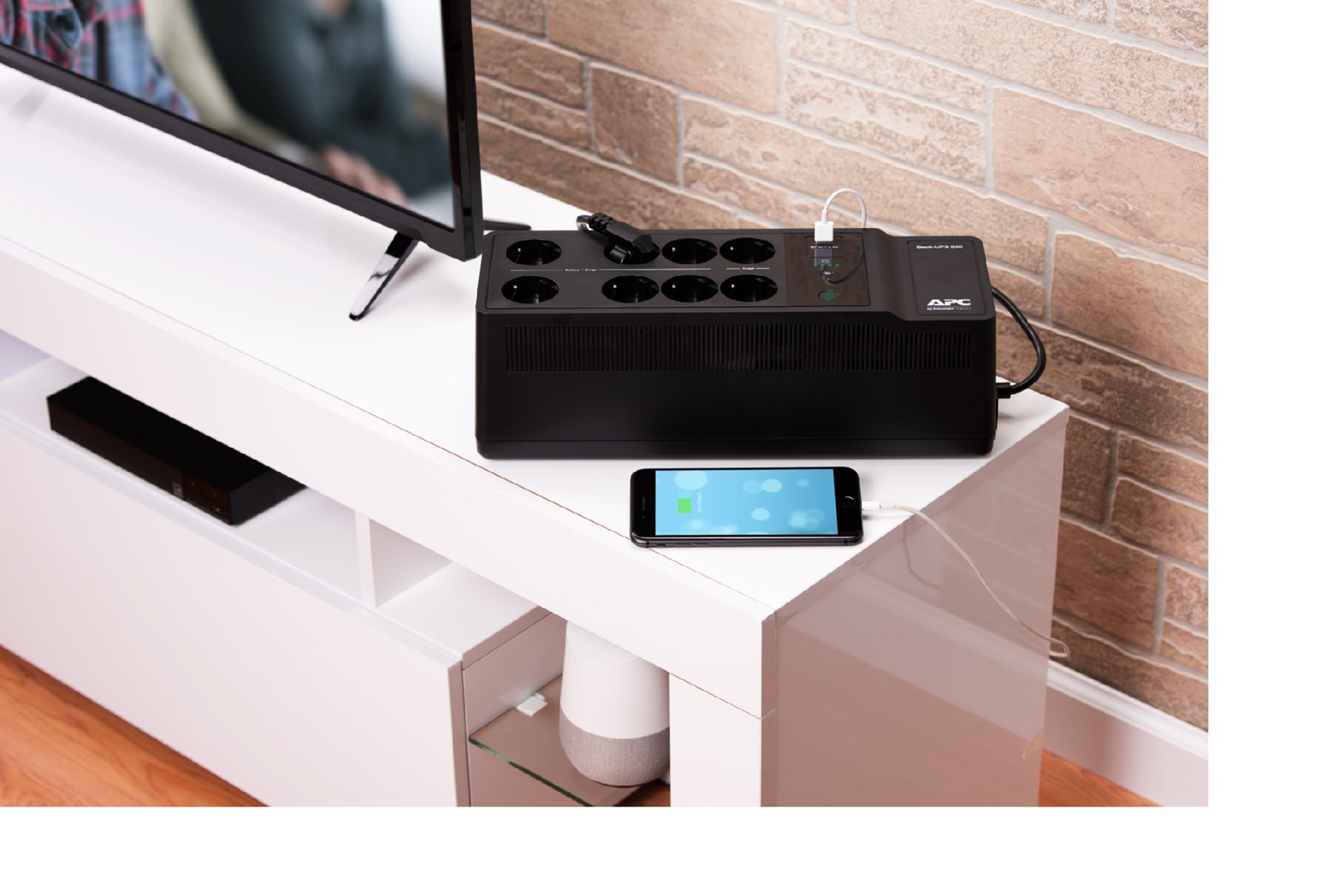 APC  BE650G2-GR Back UPS 650 VA/400W