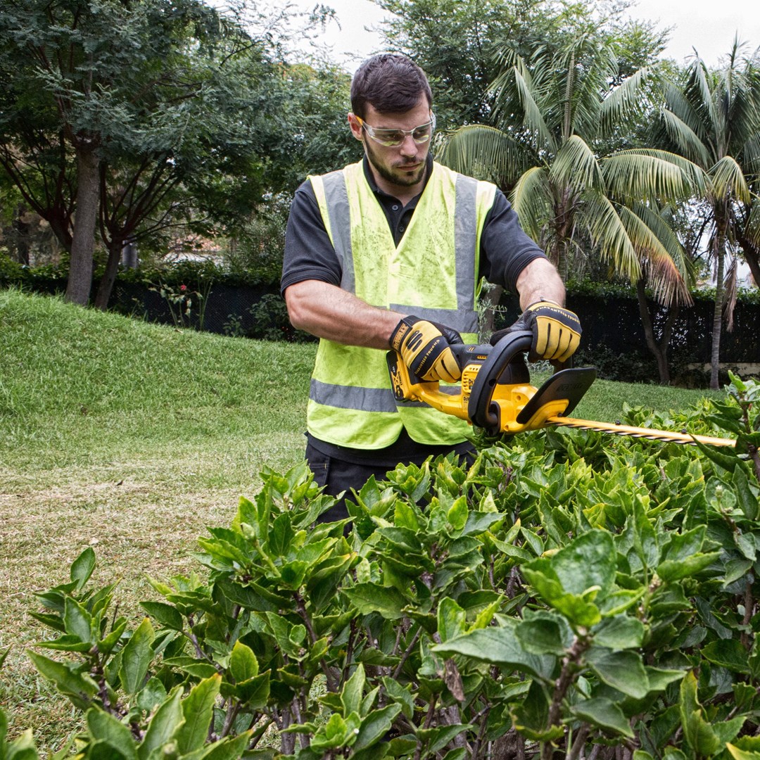 DeWalt DCM563P1-QW power hedge trimmer Single