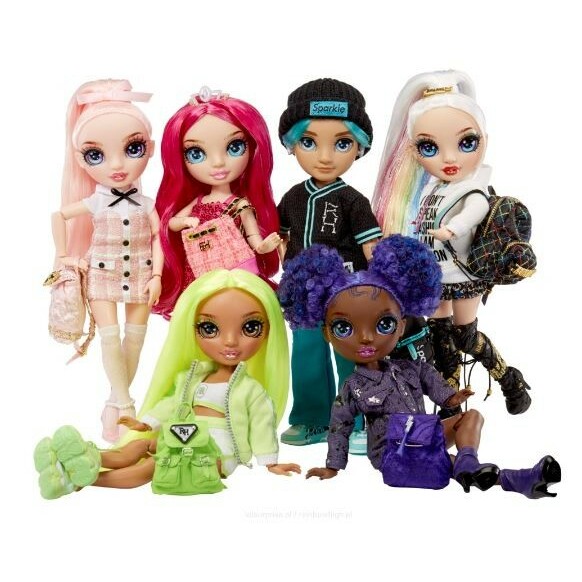 Mga  Doll Rainbow High Junior High