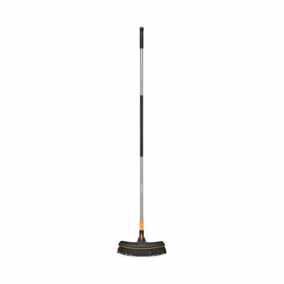 Fiskars FS. ERGONOMIC UNIVERSAL BRUSH |