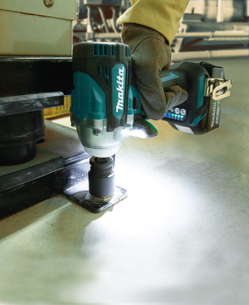 MAKITA  DTW300Z power screwdriver/impact driver 3200
