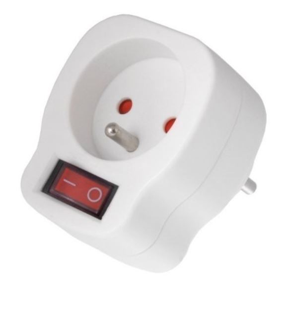 Maclean MCE13 AC outlet with a