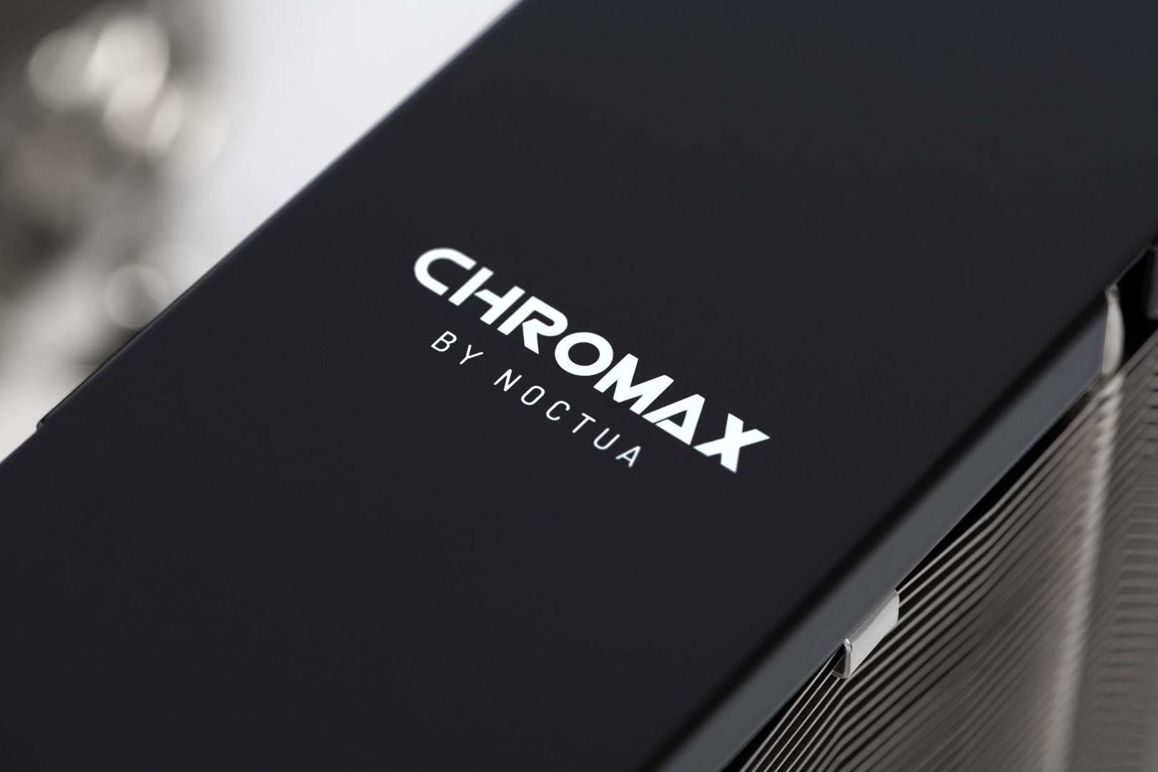 Noctua NA-HC8 chromax.black | NA-HC8