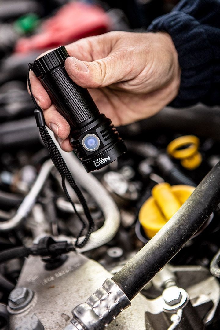 OSRAM P9 LED USB Rechargeable Flashlight