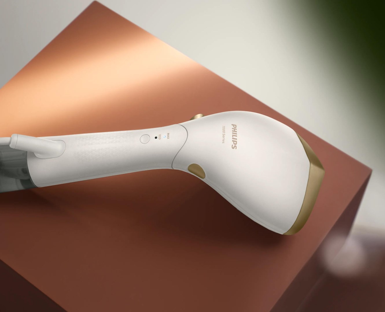 Philips 7000 series STH7030/10 garment steamer