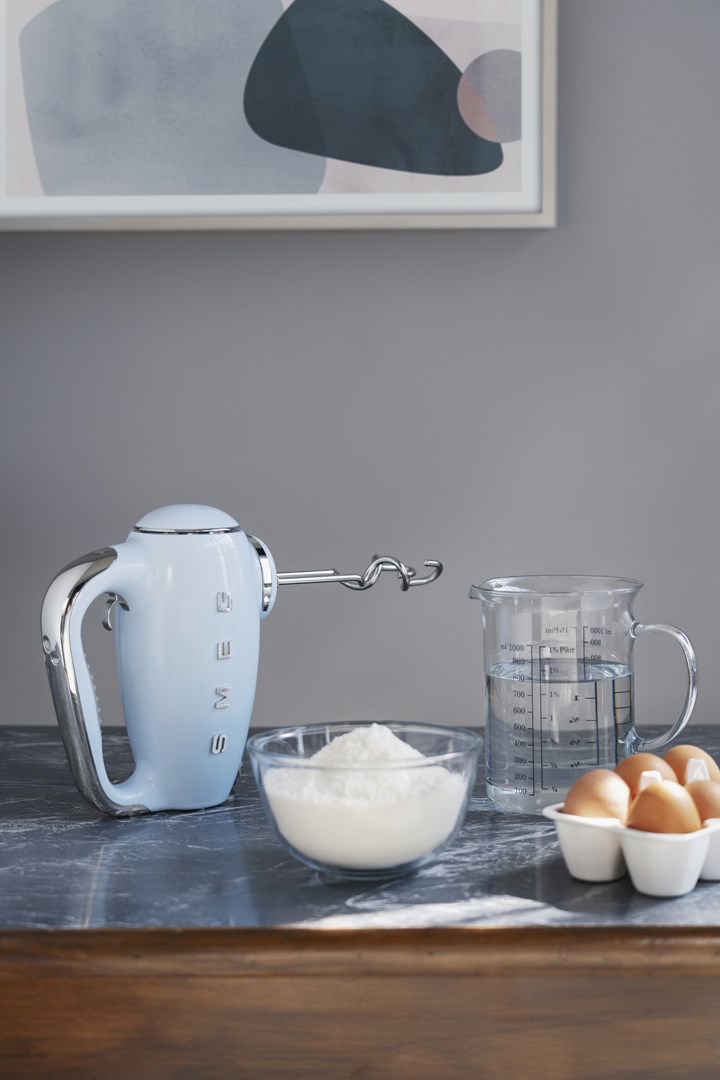 SMEG  50`s Style Hand mixer HMF01PBEU