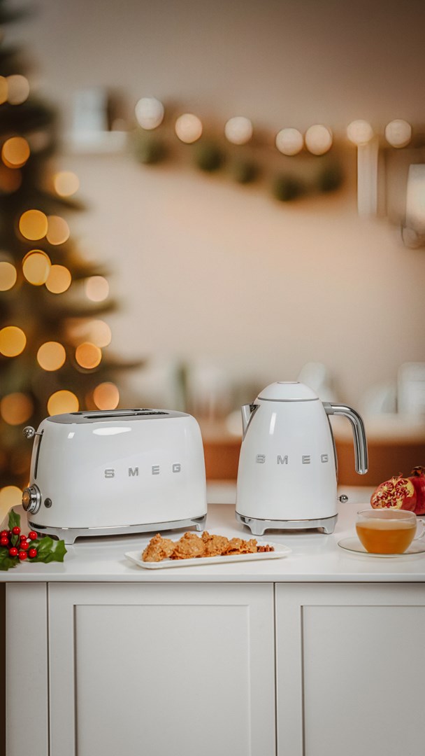 SMEG 50`s Style Kettles KLF03WHEU White