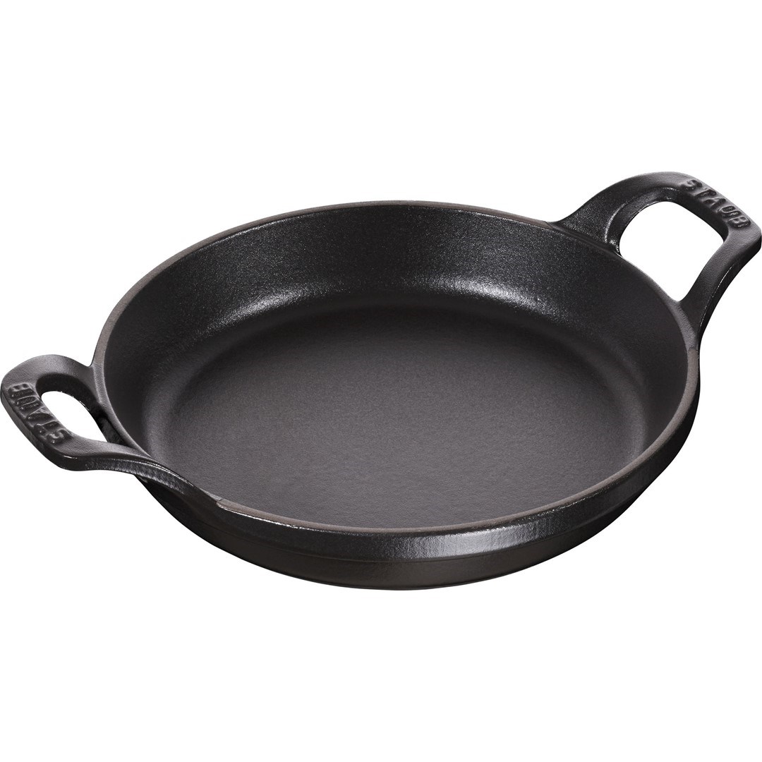 Staub  Round Baking & Casserole Dish