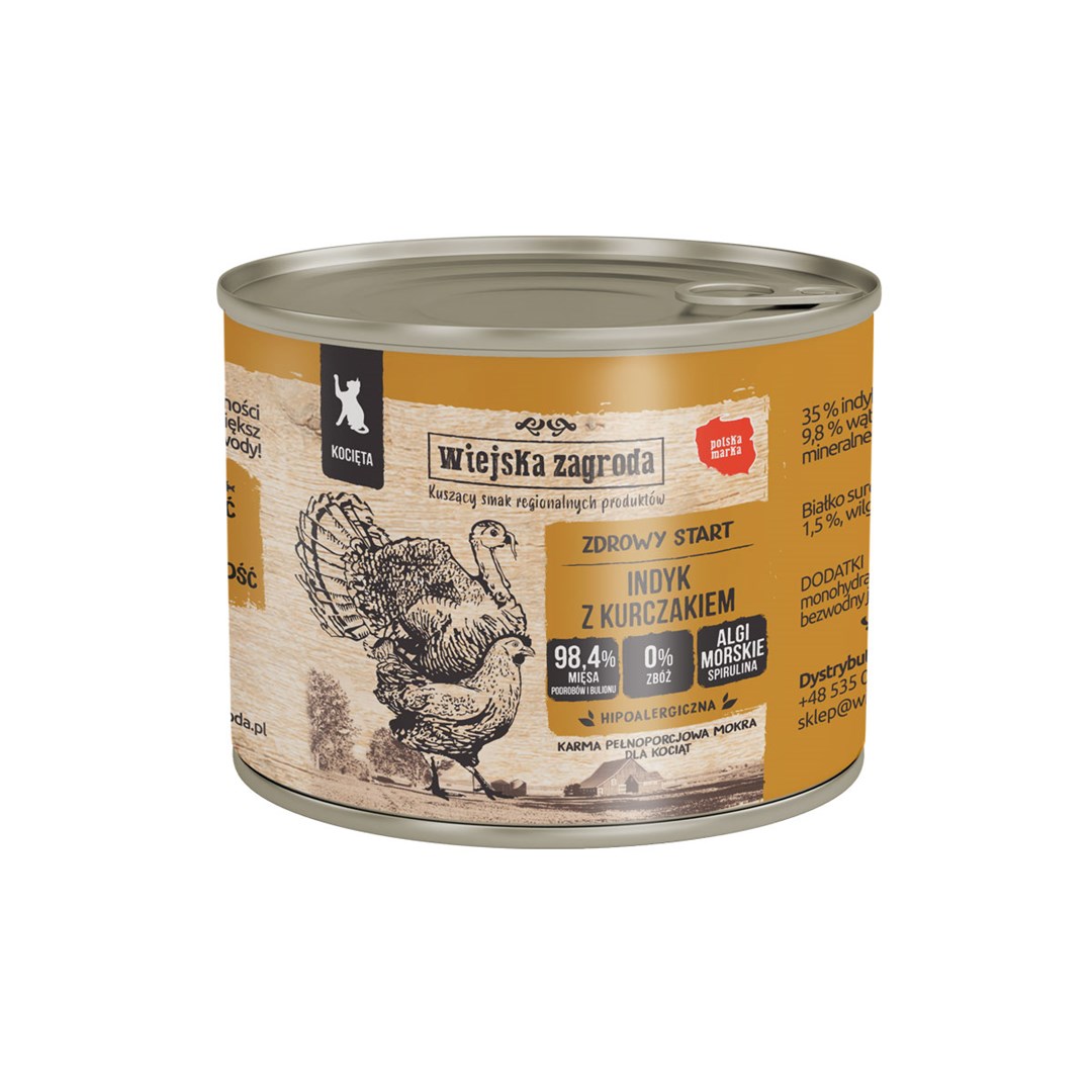 Wiejska zagroda Turkey and chicken for
